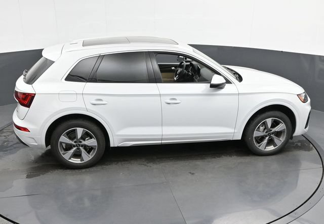 Used 2025 Audi Q5 2.0T Premium Plus w/ Premium Plus Package AWD/4WD image 42