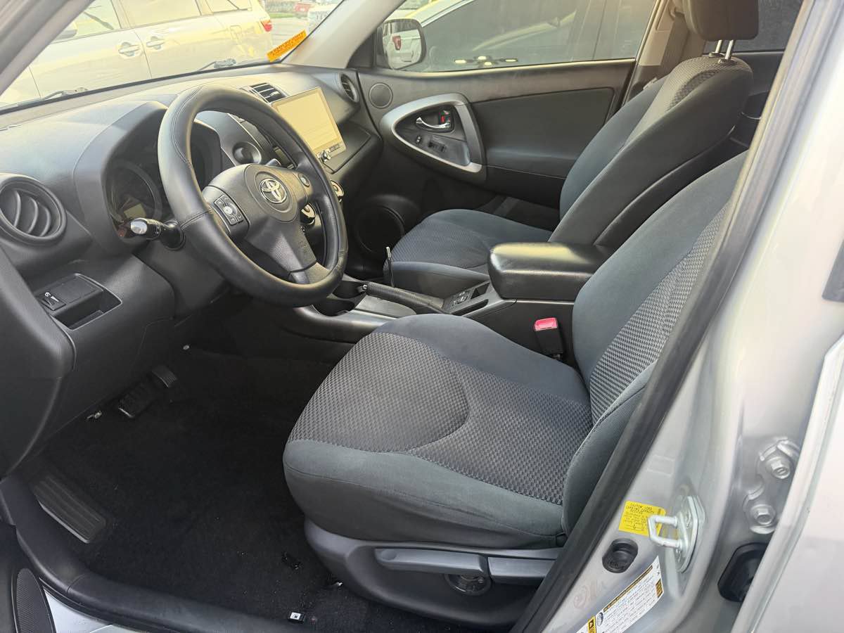 Used 2012 Toyota RAV4 Sport w/ Appearance Pkg FWD image 13