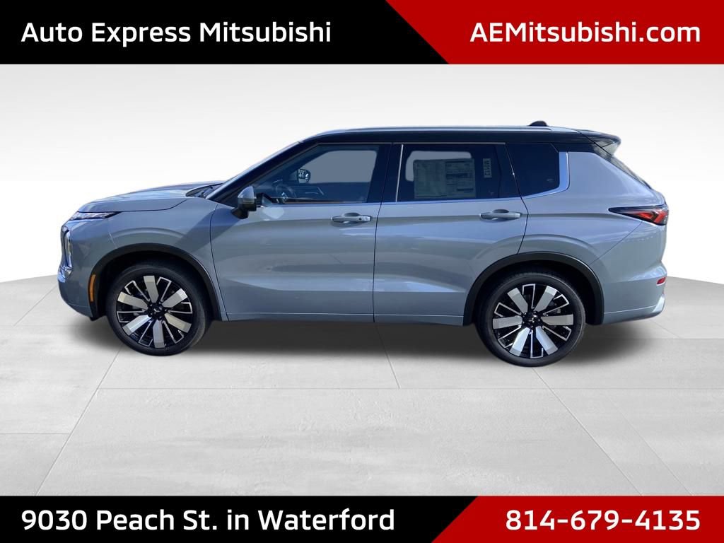 New 2026 Mitsubishi Outlander AWD image 3