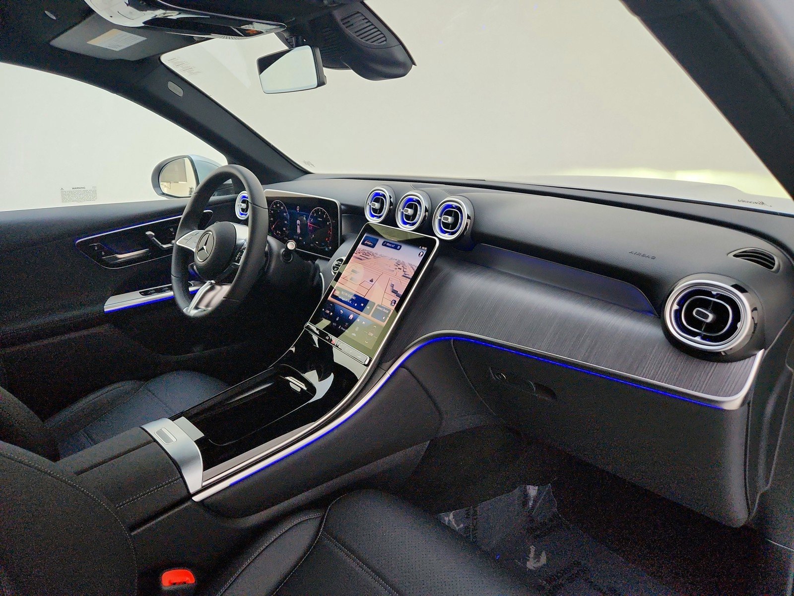 New 2025 Mercedes-Benz GLC 300 image 15