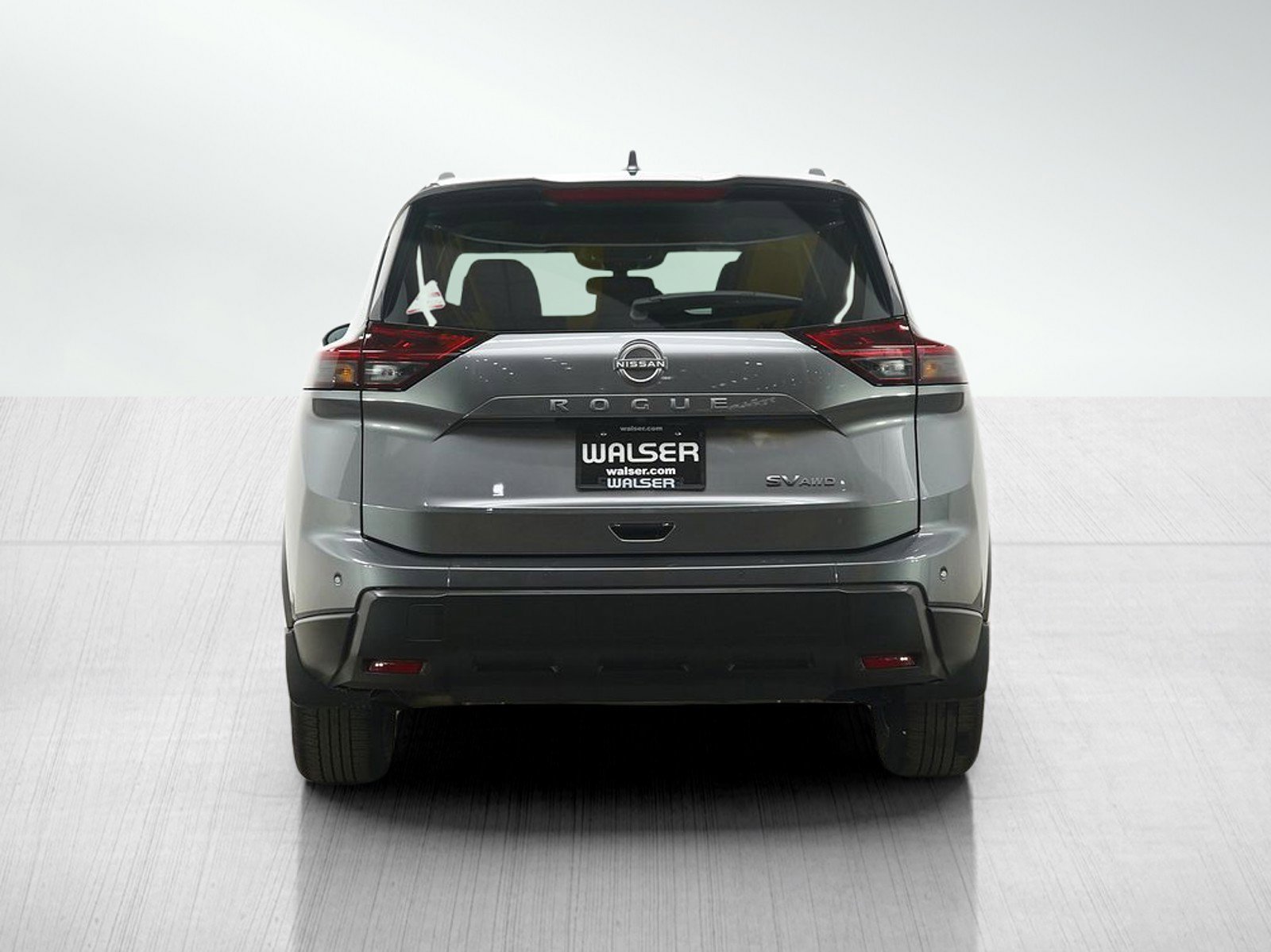 Used 2024 Nissan Rogue SV w/ SV Premium Package image 4