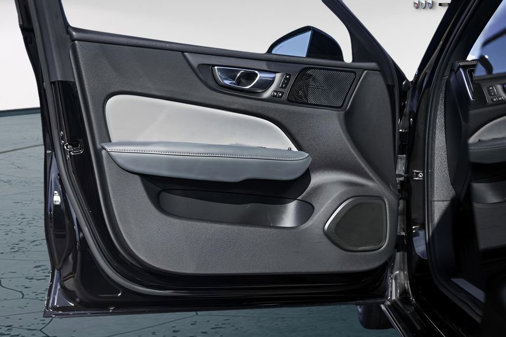 Used 2022 Volvo S60 B5 R-Design w/ Climate Package image 27