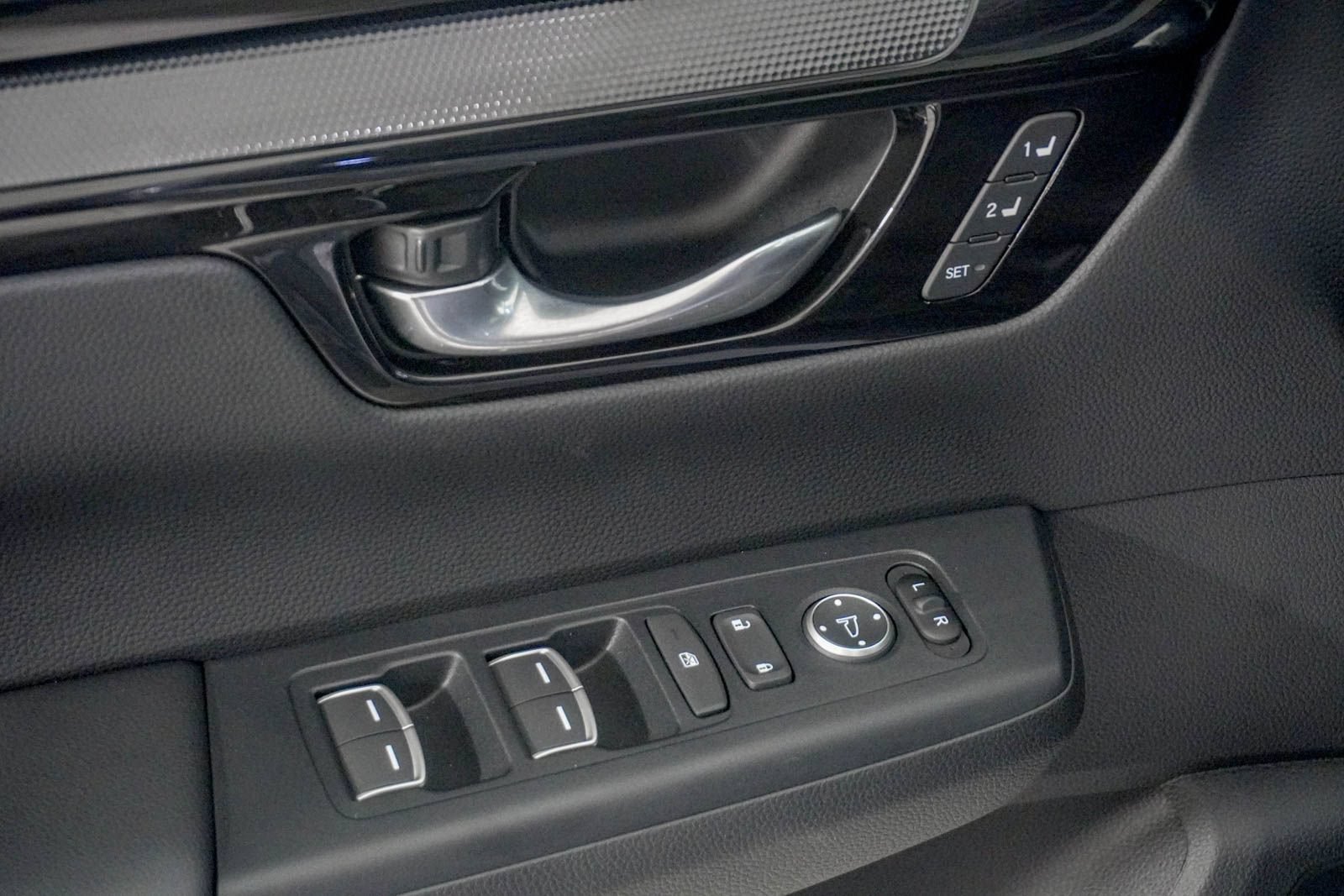 Used 2026 Honda CR-V Sport Touring image 18