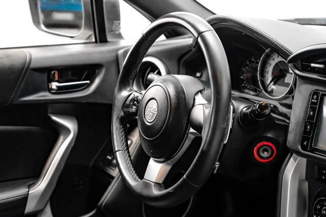 Used 2020 Toyota 86 RWD image 17