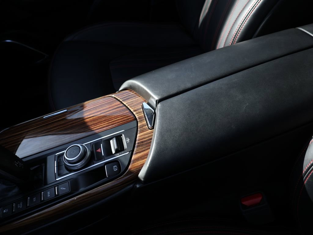 Used 2020 Maserati Levante GranLusso image 27