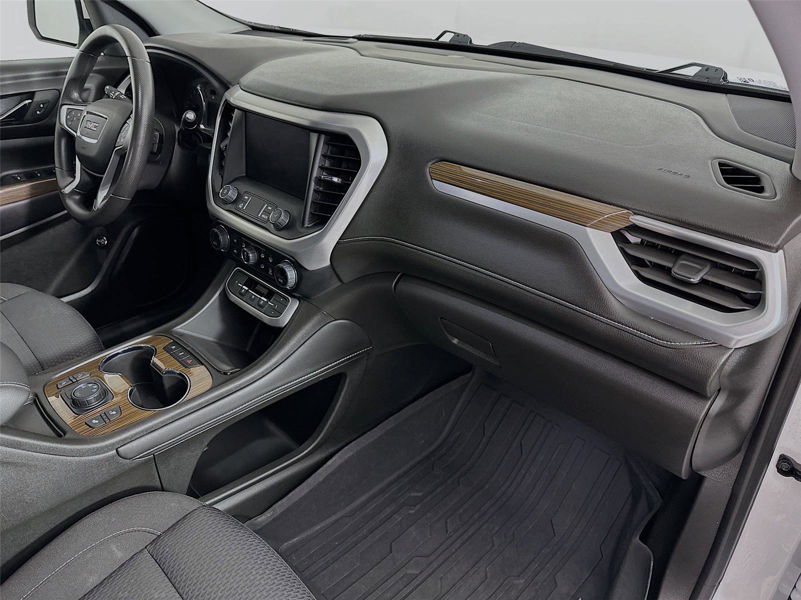 Used 2023 GMC Acadia SLE w/ Driver Convenience Package image 29
