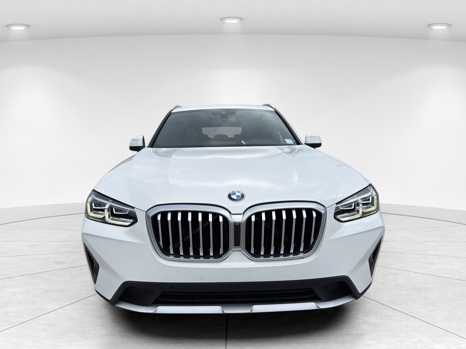 Used 2022 BMW X3 sDrive30i w/ Premium Package 2 RWD image 2