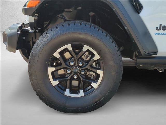 Used 2024 Jeep Wrangler Unlimited Rubicon 4xe AWD/4WD image 22