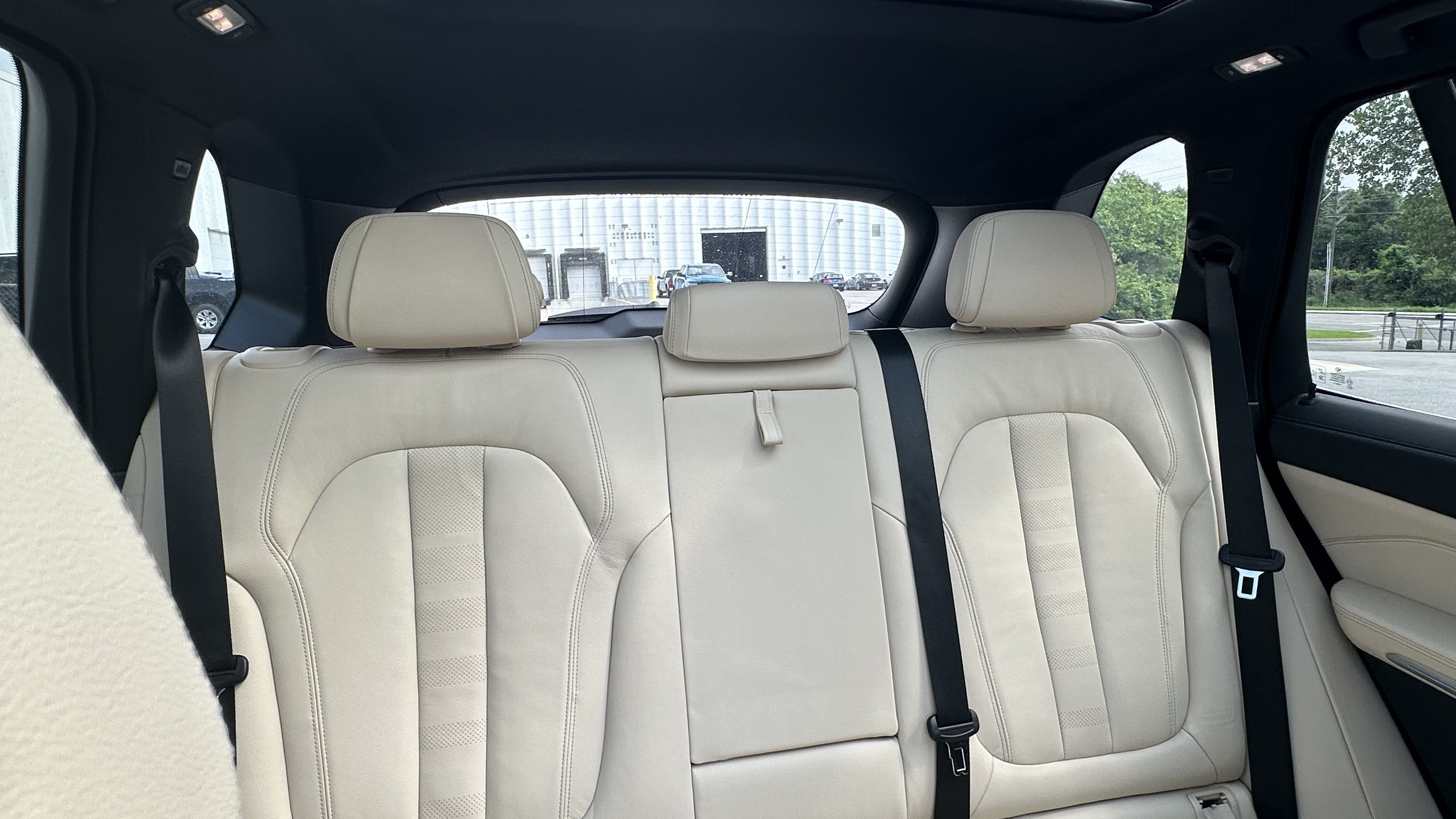 Used 2021 BMW X5 xDrive45e w/ Premium Package AWD/4WD image 32