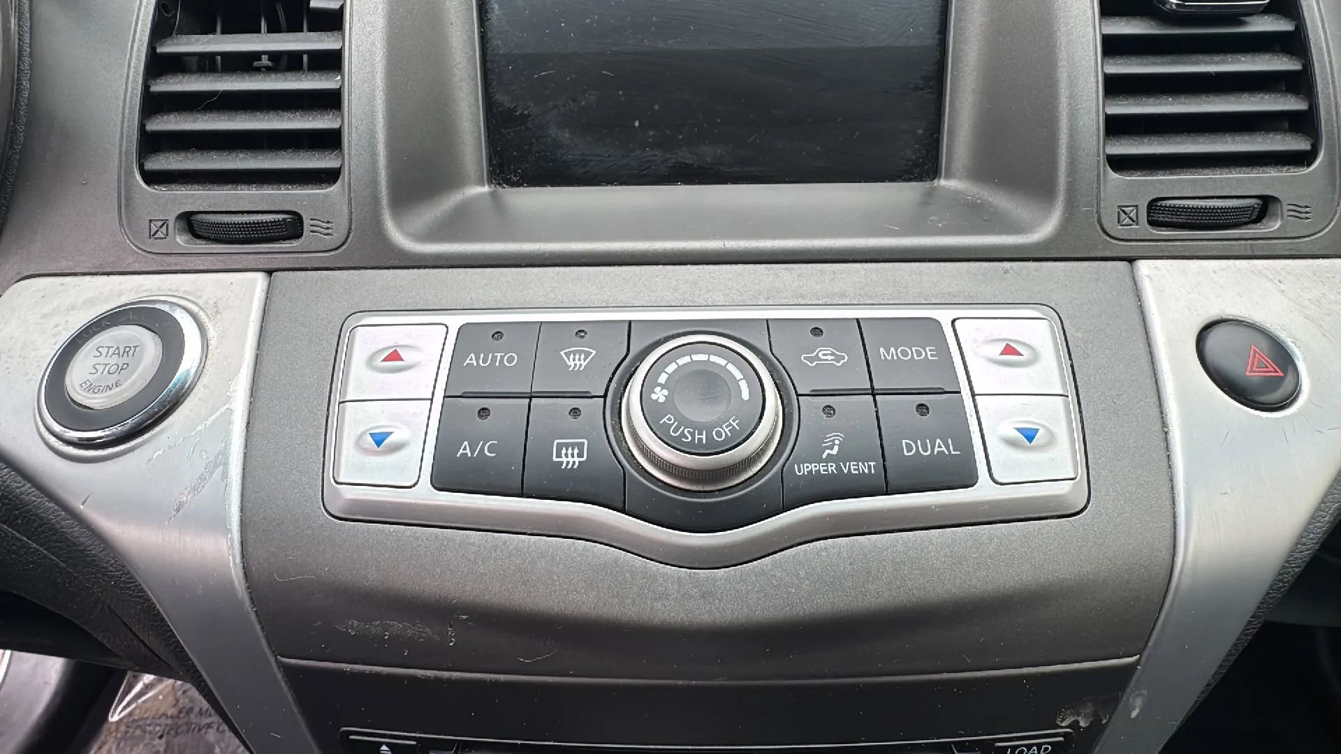 Used 2014 Nissan Murano S image 17