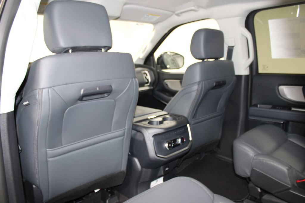 New 2026 Ford Expedition Active RWD image 28