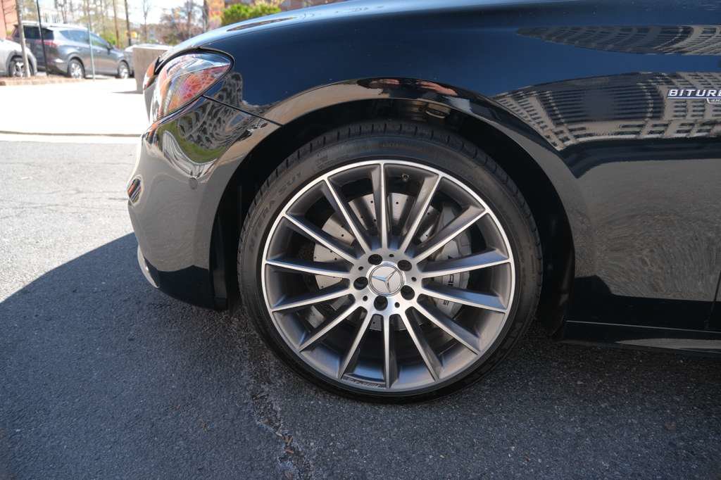 Used 2017 Mercedes-Benz E 43 AMG 4MATIC Sedan image 4