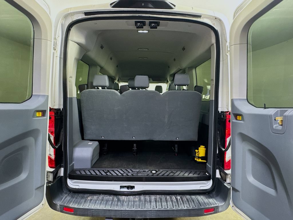Used 2018 Ford Transit 150 XL RWD image 28