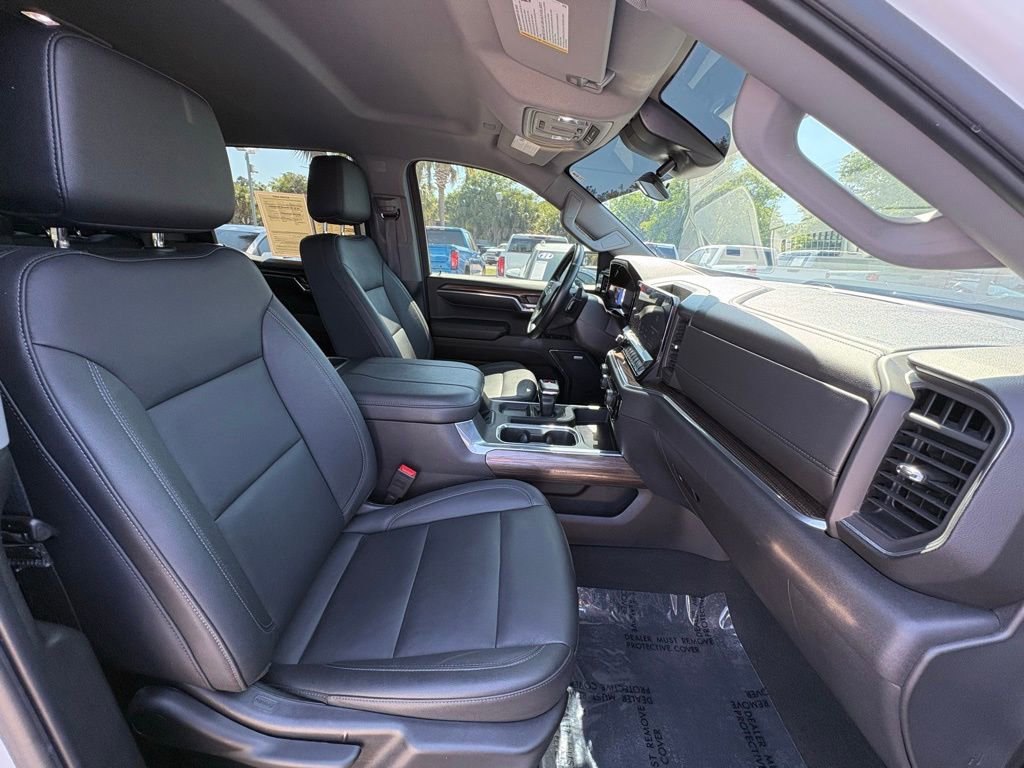 Used 2024 Chevrolet Silverado 1500 LT Trail Boss w/ Convenience Package II image 23