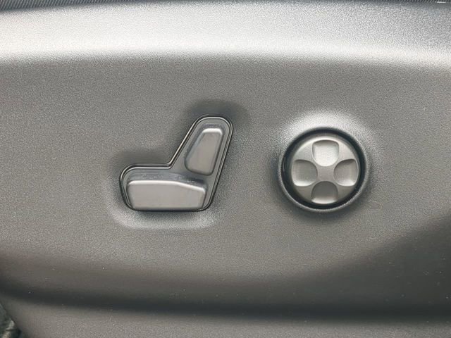 New 2026 Chrysler Voyager LX image 23