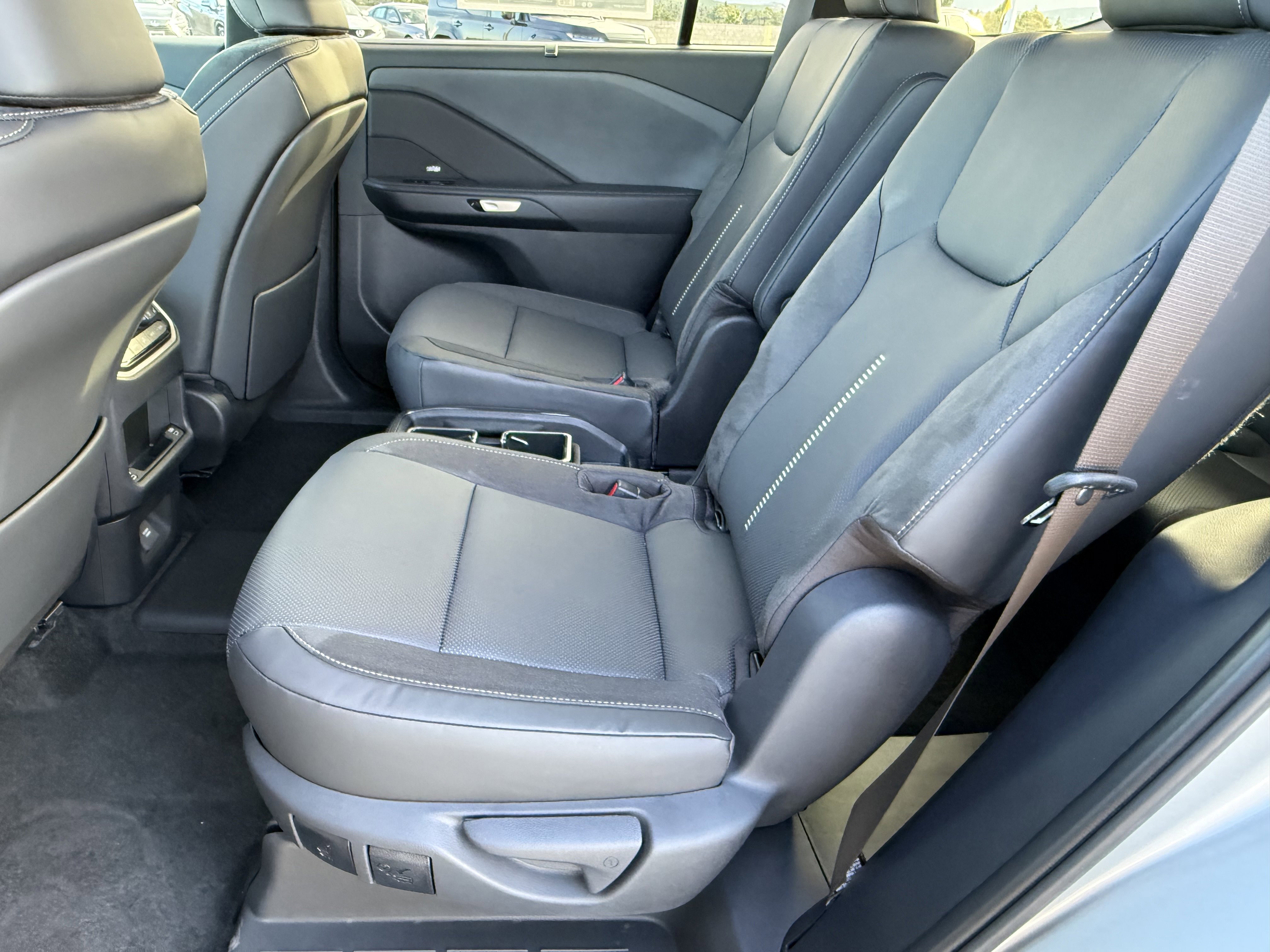 New 2026 Lexus TX 550h AWD Plug-In Hybrid image 27