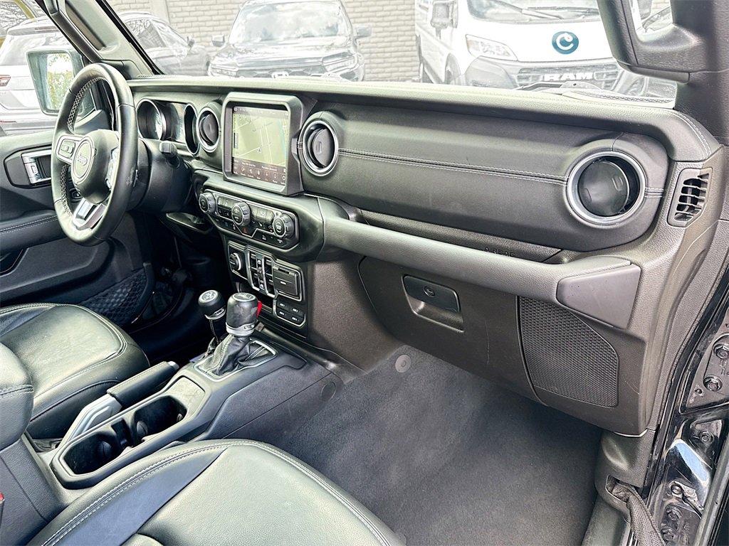 Used 2022 Jeep Wrangler Unlimited Sahara w/ Cold Weather Group image 34