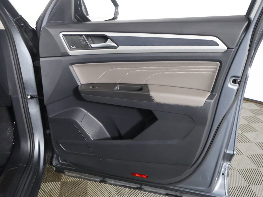 Used 2022 Volkswagen Atlas SEL Premium AWD/4WD image 27