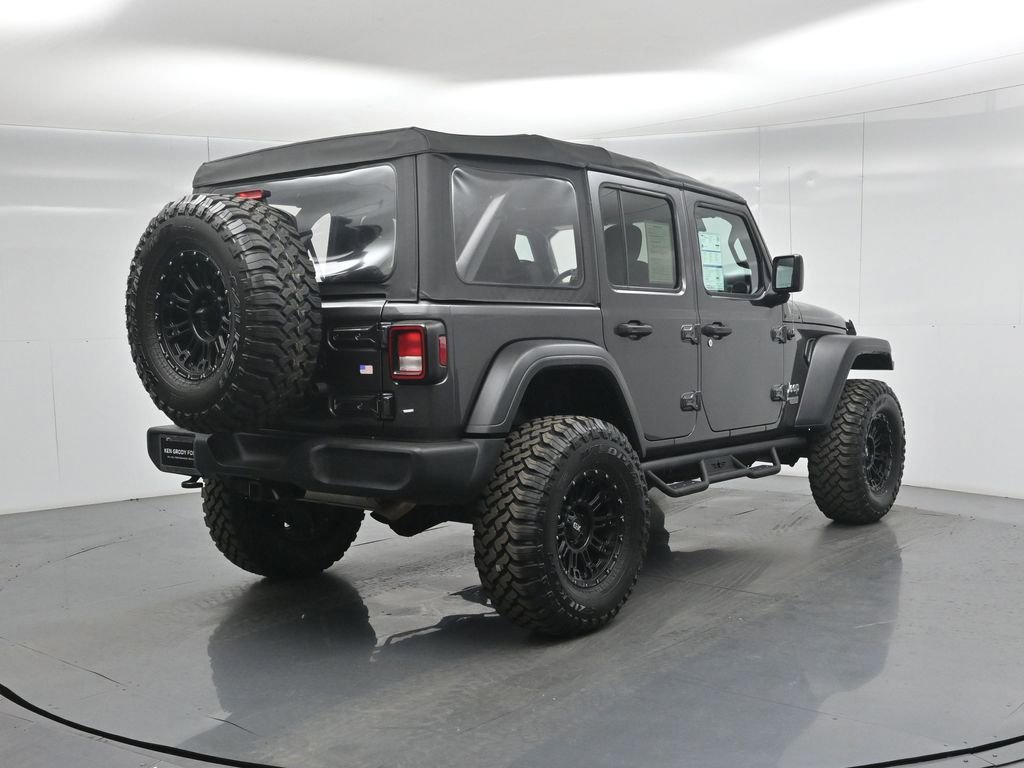 Used 2018 Jeep Wrangler Unlimited Sport image 24