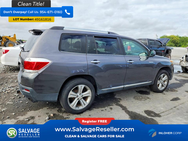 Used 2011 Toyota Highlander Limited w/ Tow Pkg image 4