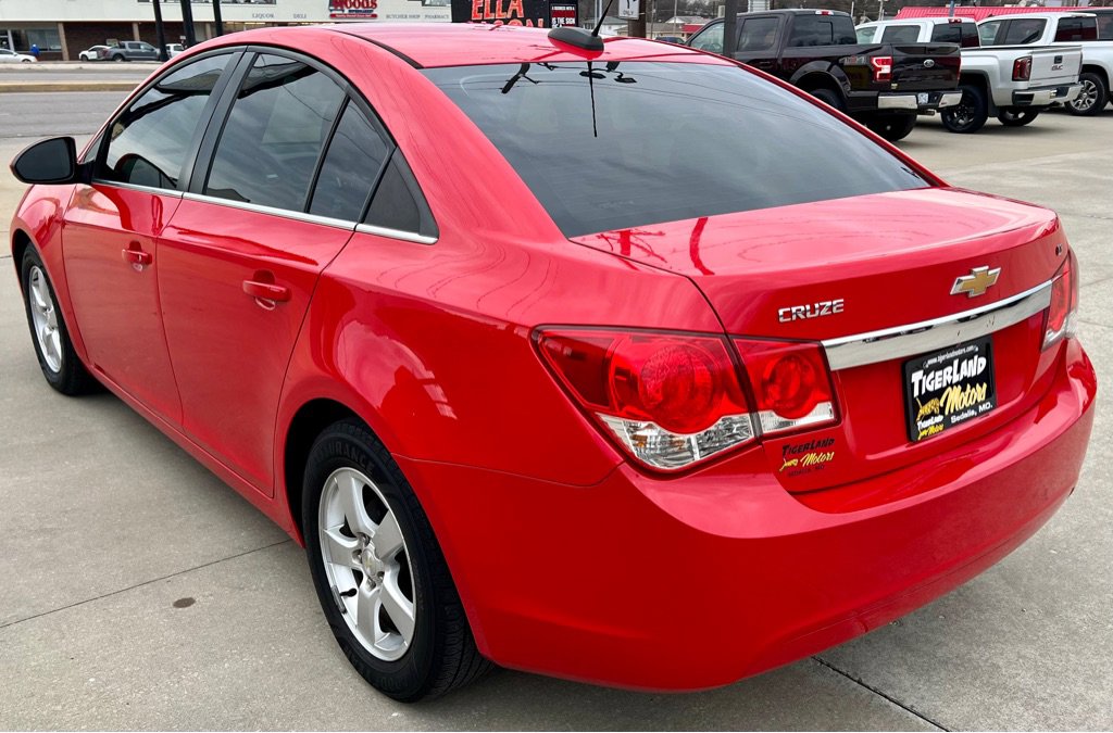 Used 2016 Chevrolet Cruze LT image 5