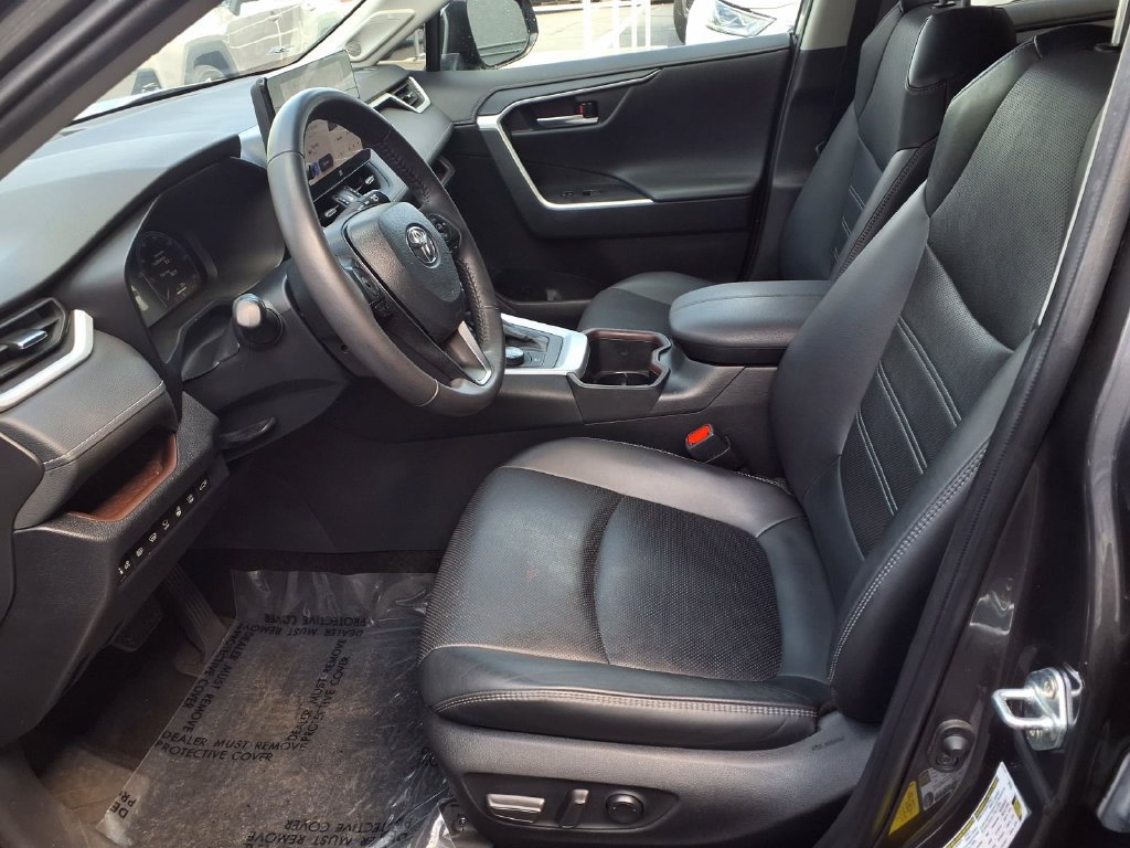 Used 2024 Toyota RAV4 Limited w/ Advanced Technology Package AWD/4WD image 20