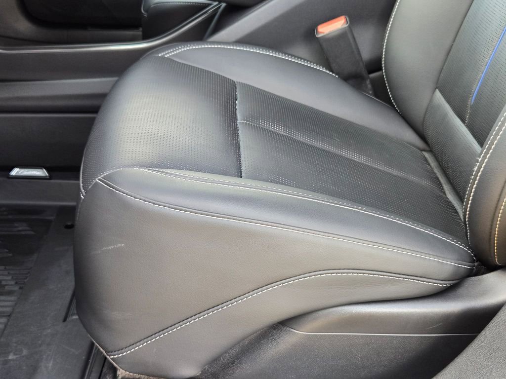 Certified 2025 Cadillac Lyriq Luxury w/ LPO, Floor Liner Package image 28