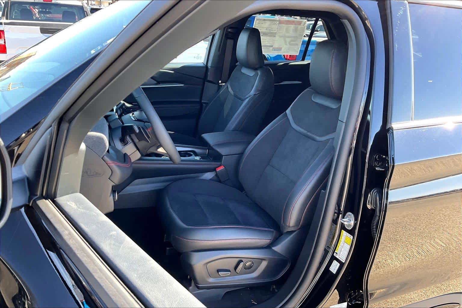 New 2026 Ford Explorer ST AWD/4WD image 9