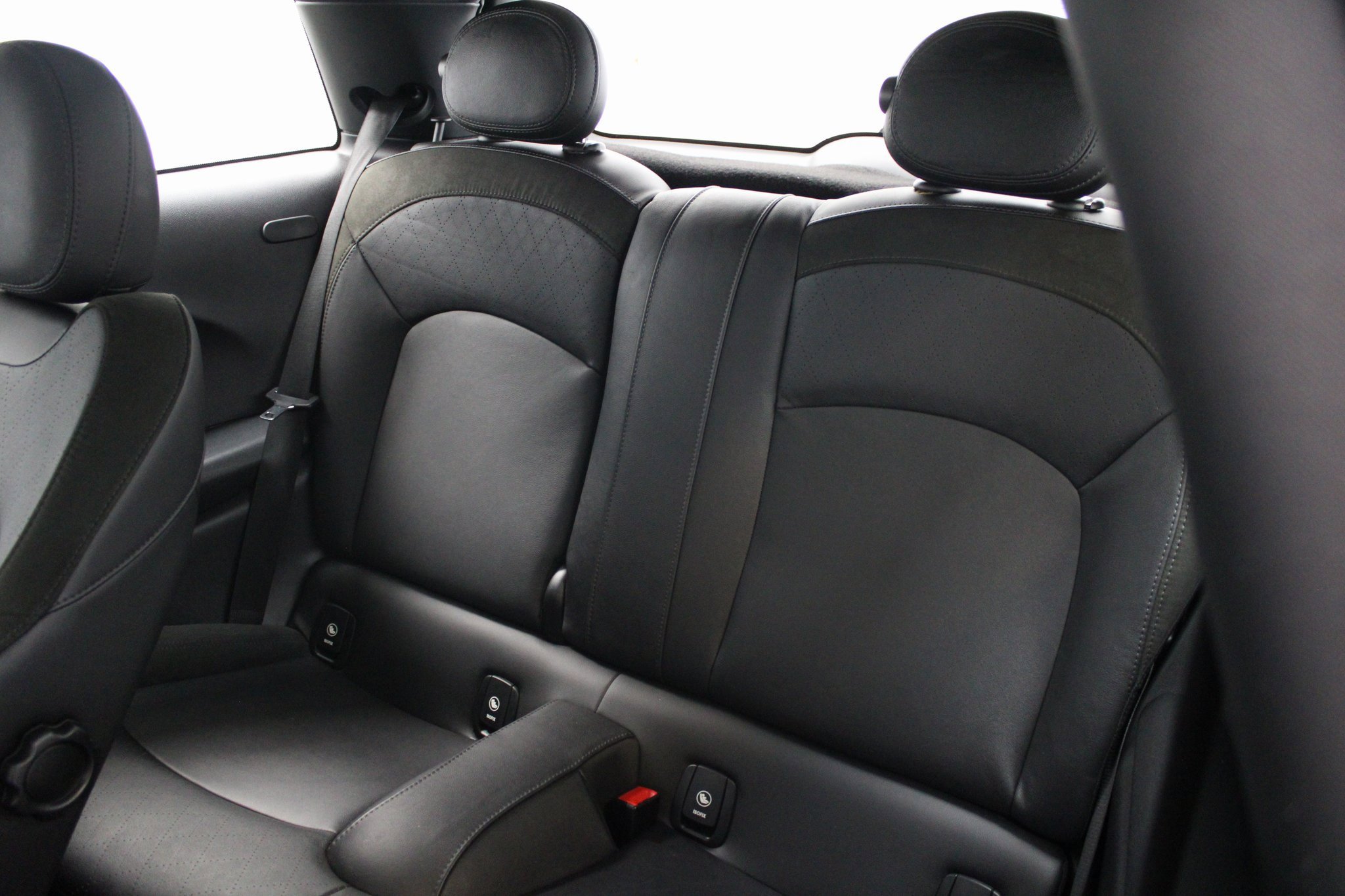 Used 2019 MINI Cooper S image 18