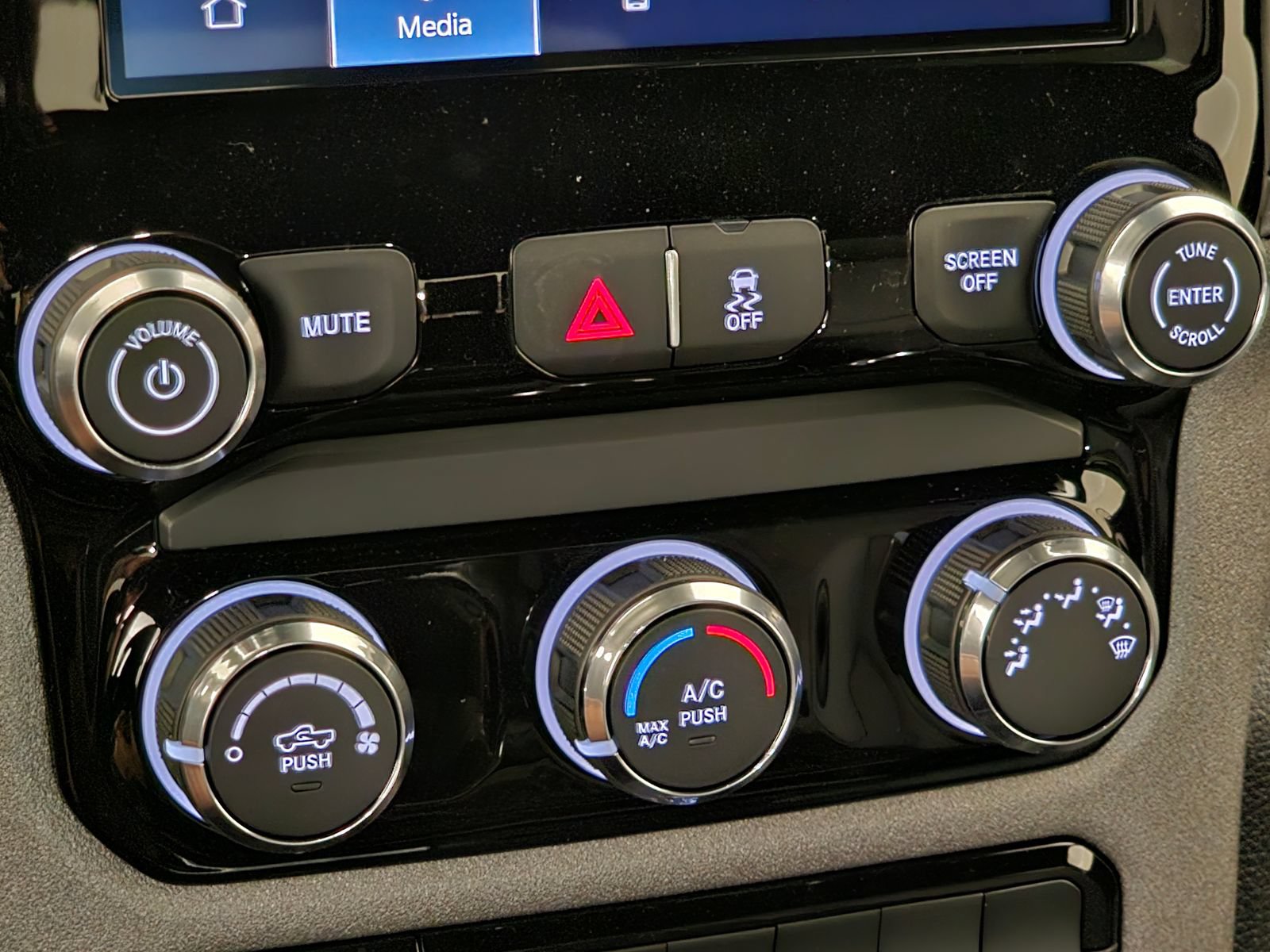 New 2026 RAM 5500 Tradesman AWD/4WD image 11