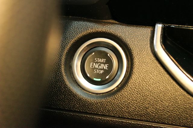 Used 2024 Chevrolet Colorado Trail Boss w/ Technology Package AWD/4WD image 22
