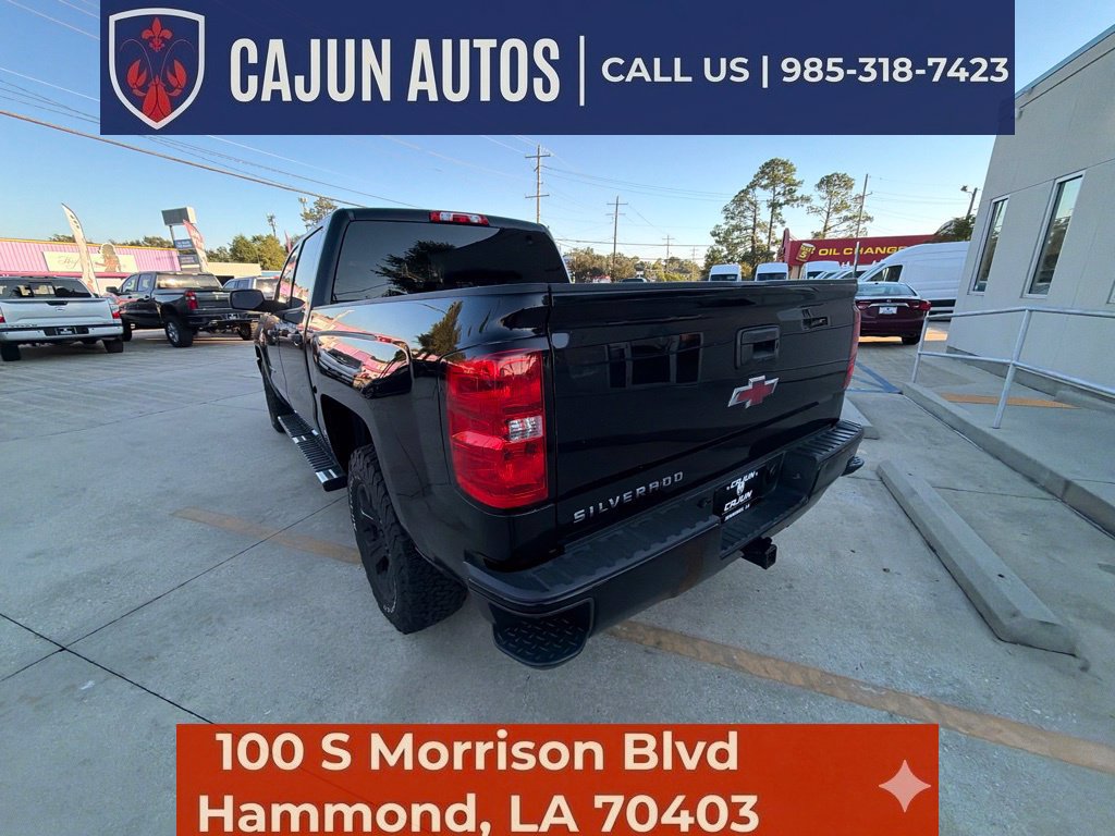 Used 2018 Chevrolet Silverado 1500 Custom w/ Custom Value Package RWD image 11