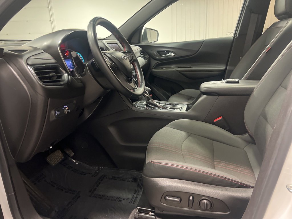 Used 2023 Chevrolet Equinox RS image 11