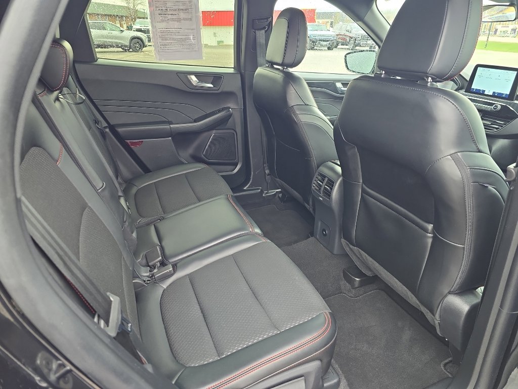 Used 2025 Ford Escape ST-Line image 23