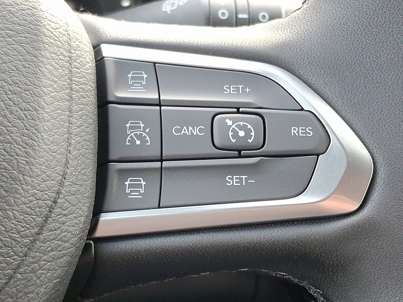 New 2026 Jeep Compass Limited AWD/4WD image 14