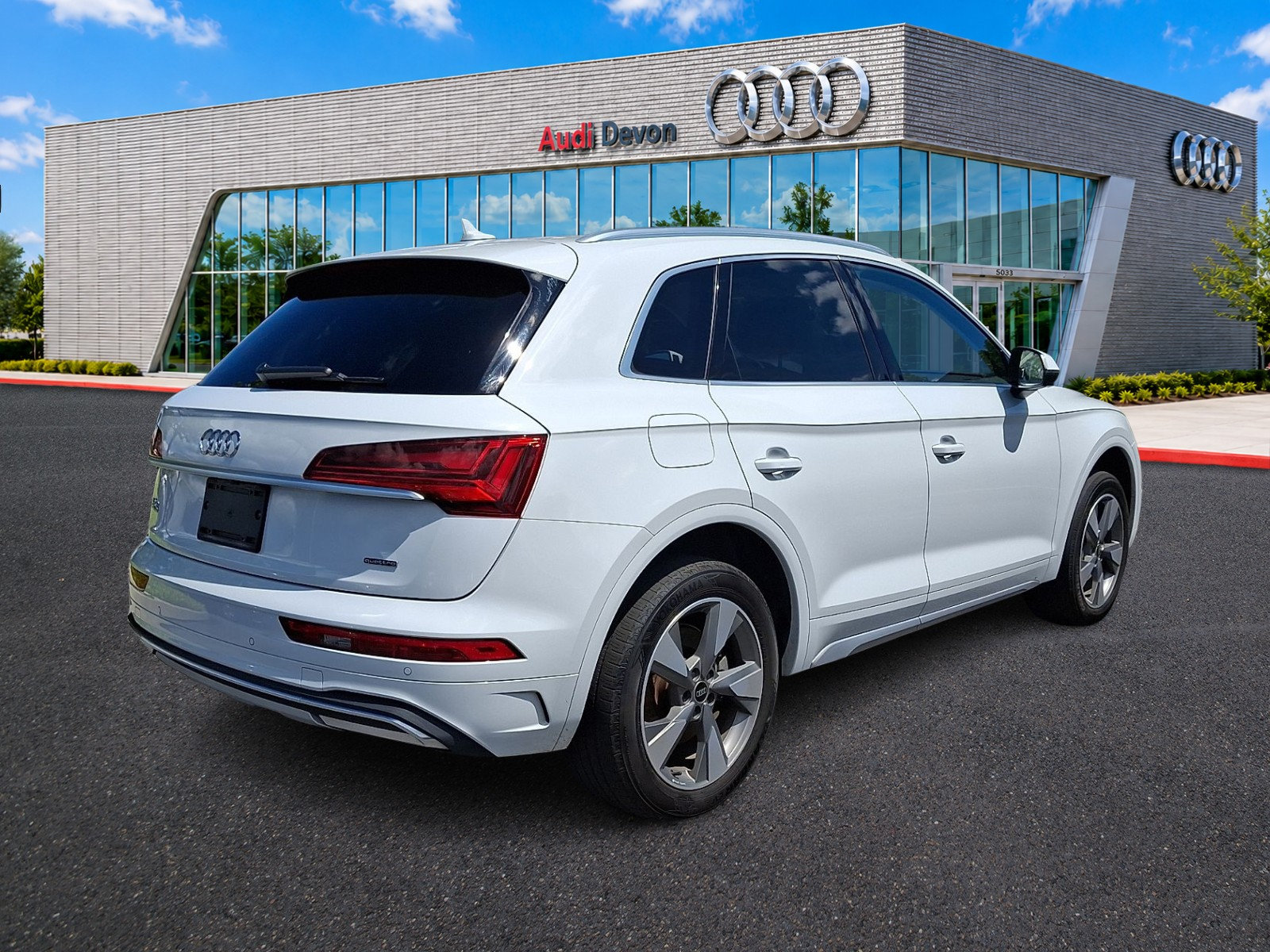 Used 2023 Audi Q5 Premium Plus w/ Premium Plus Package AWD/4WD image 6