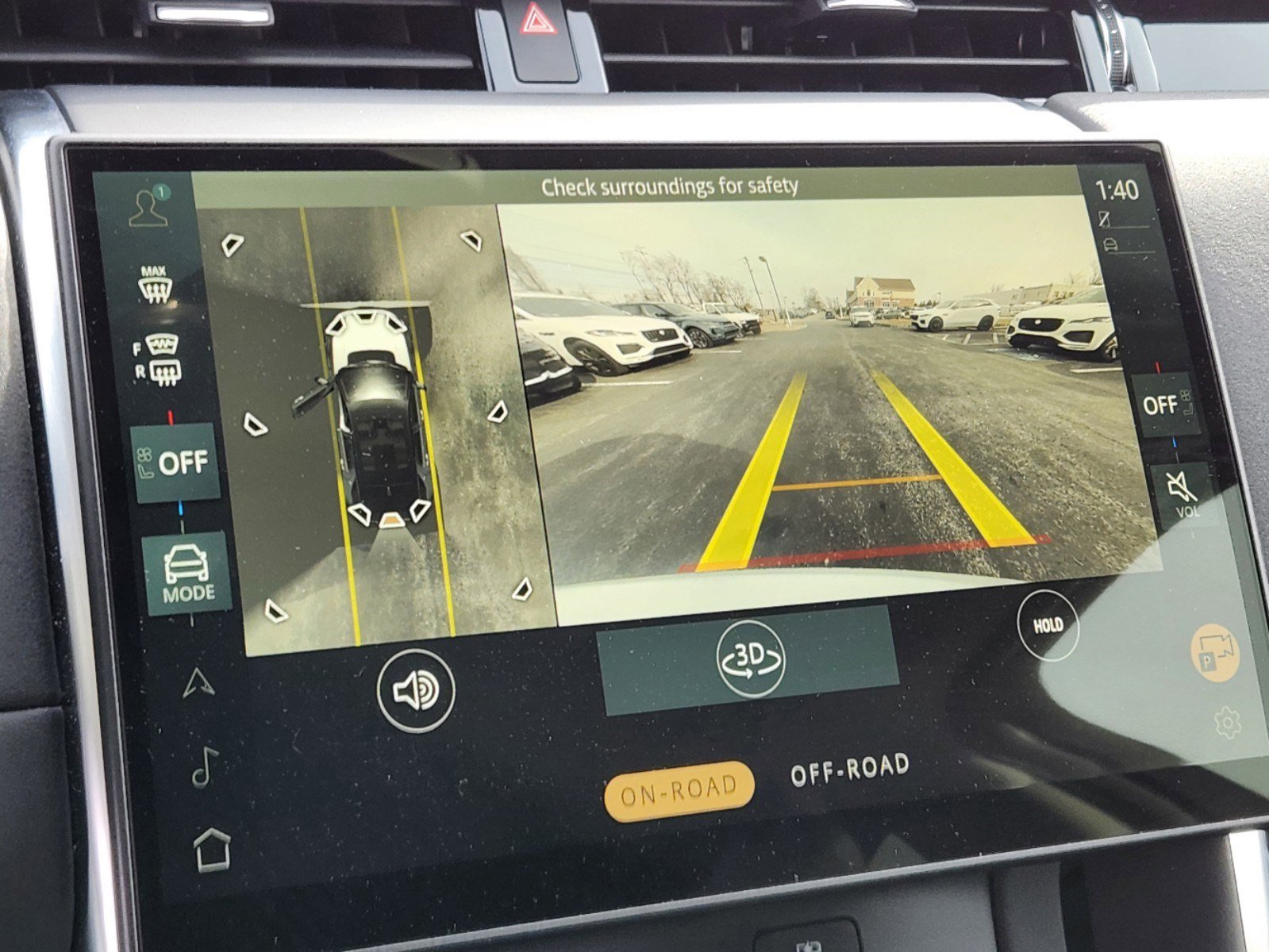 Certified 2024 Land Rover Discovery Sport S image 23