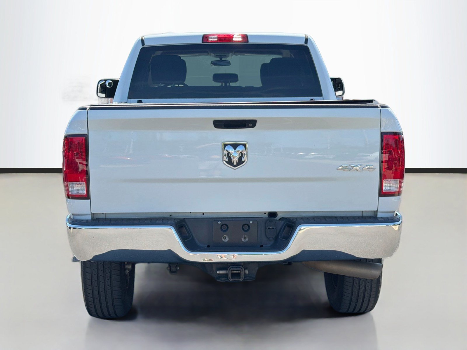 Used 2017 RAM 3500 Tradesman w/ Chrome Appearance Group AWD/4WD image 6