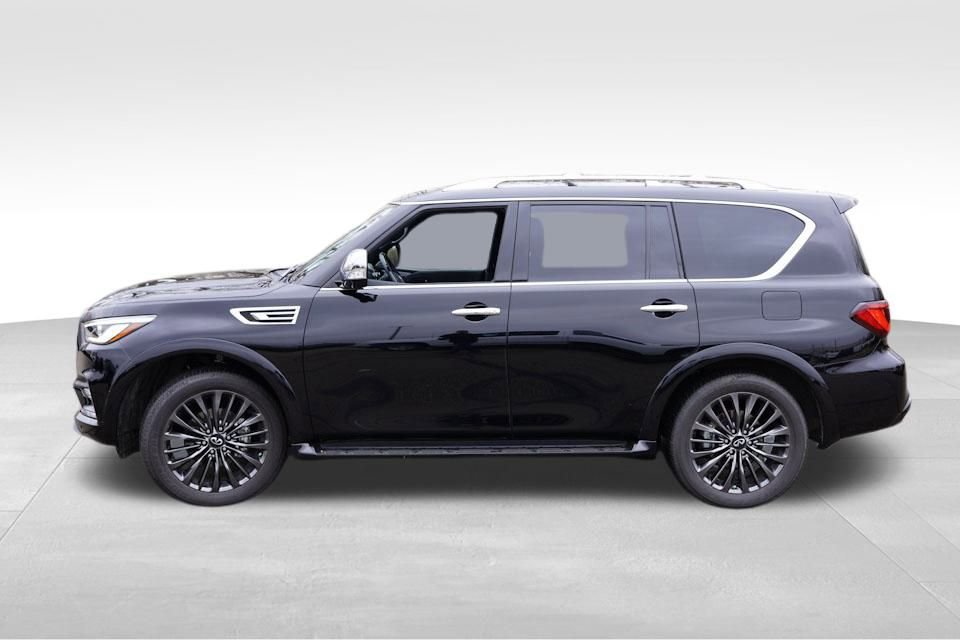 Used 2023 INFINITI QX80 Sensory w/ All-Season Package image 9