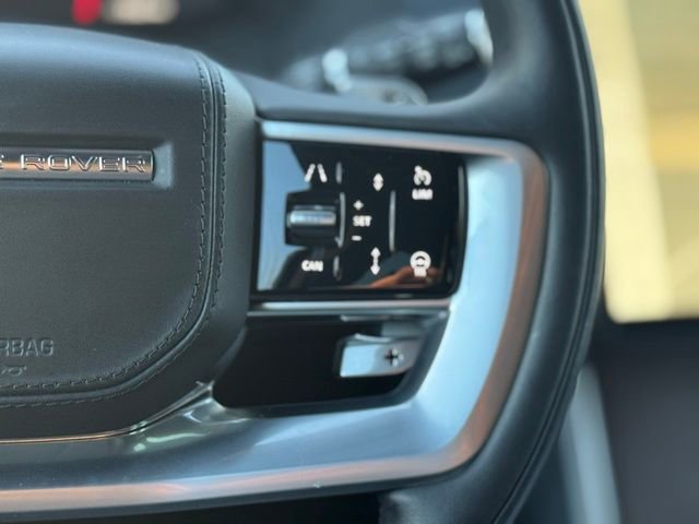 Used 2025 Land Rover Range Rover SE image 24
