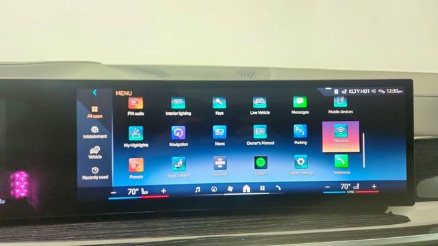 Used 2025 BMW X5 xDrive40i w/ M Sport Package image 51