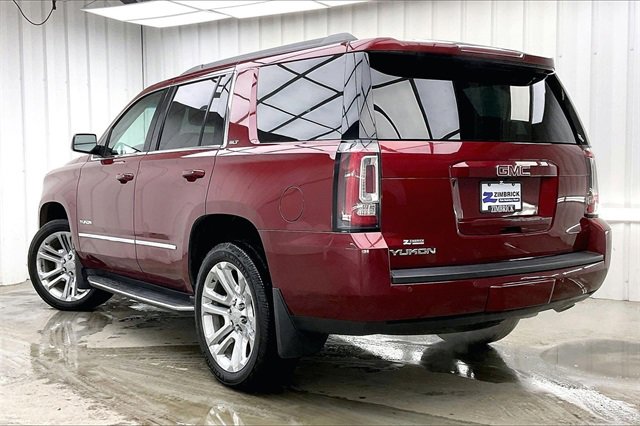 Used 2017 GMC Yukon SLT w/ Premium Edition image 11