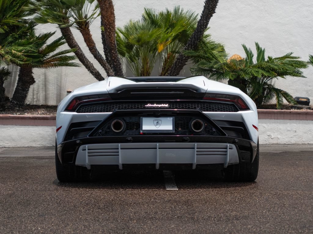 Used 2024 Lamborghini Huracan EVO AWD/4WD image 4