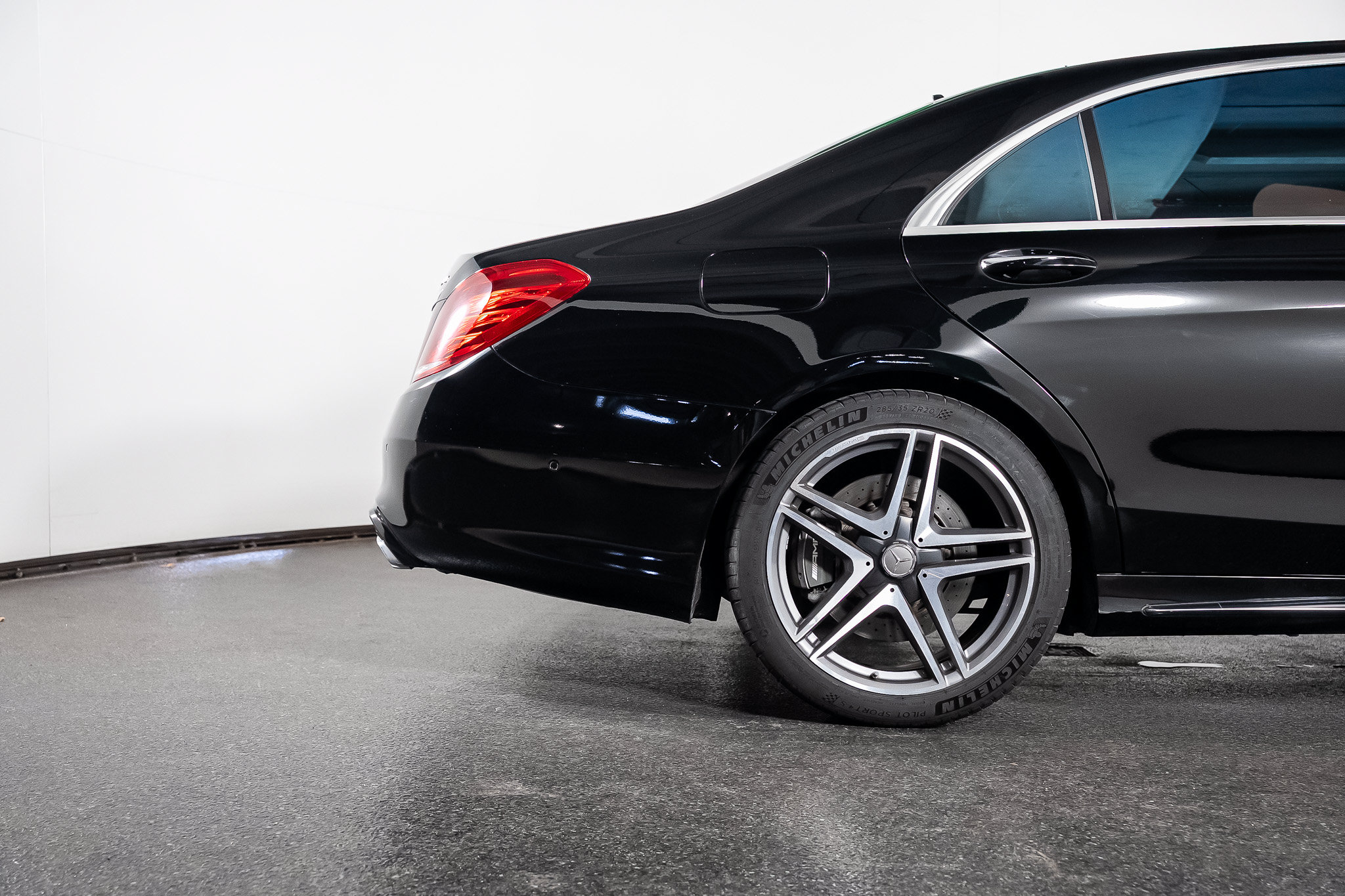 Used 2015 Mercedes-Benz S 65 AMG Sedan image 30