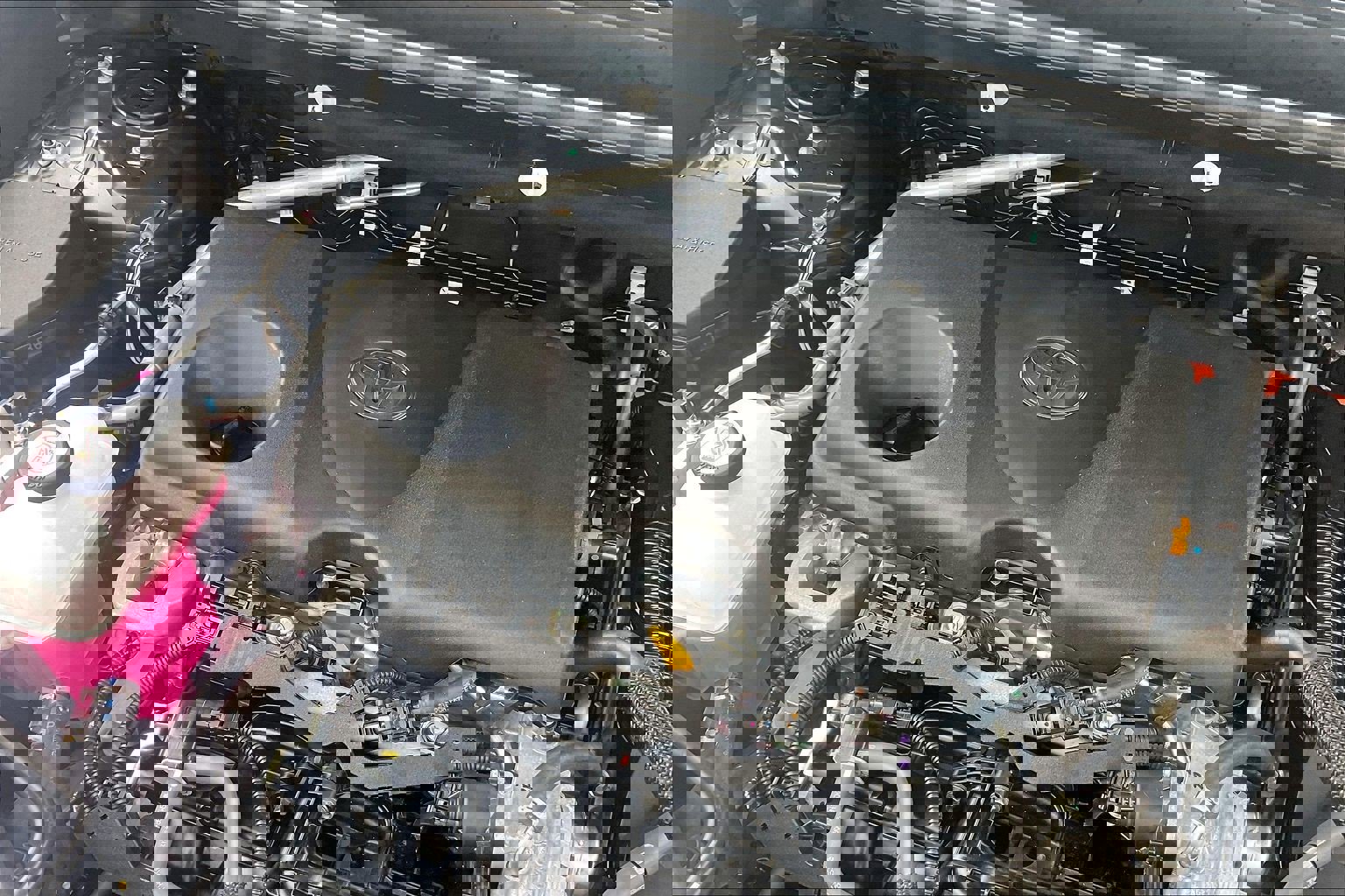 Used 2024 Toyota RAV4 LE image 35