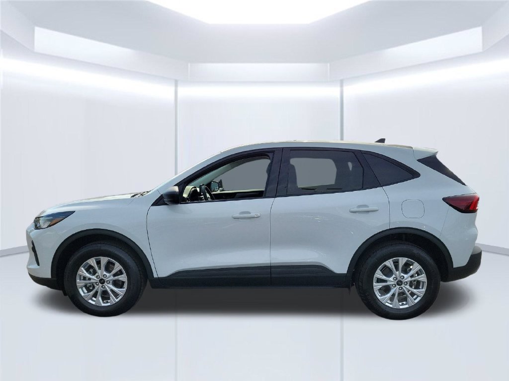 Certified 2026 Ford Escape Active w/ Cold Weather Package AWD/4WD image 8