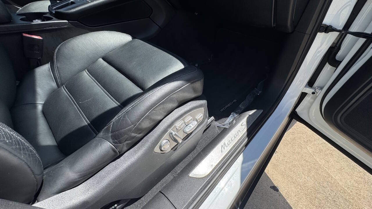 Used 2015 Porsche Macan S AWD/4WD image 35