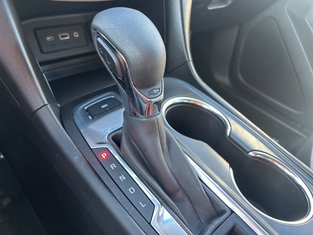 Used 2022 Chevrolet Equinox LS image 33