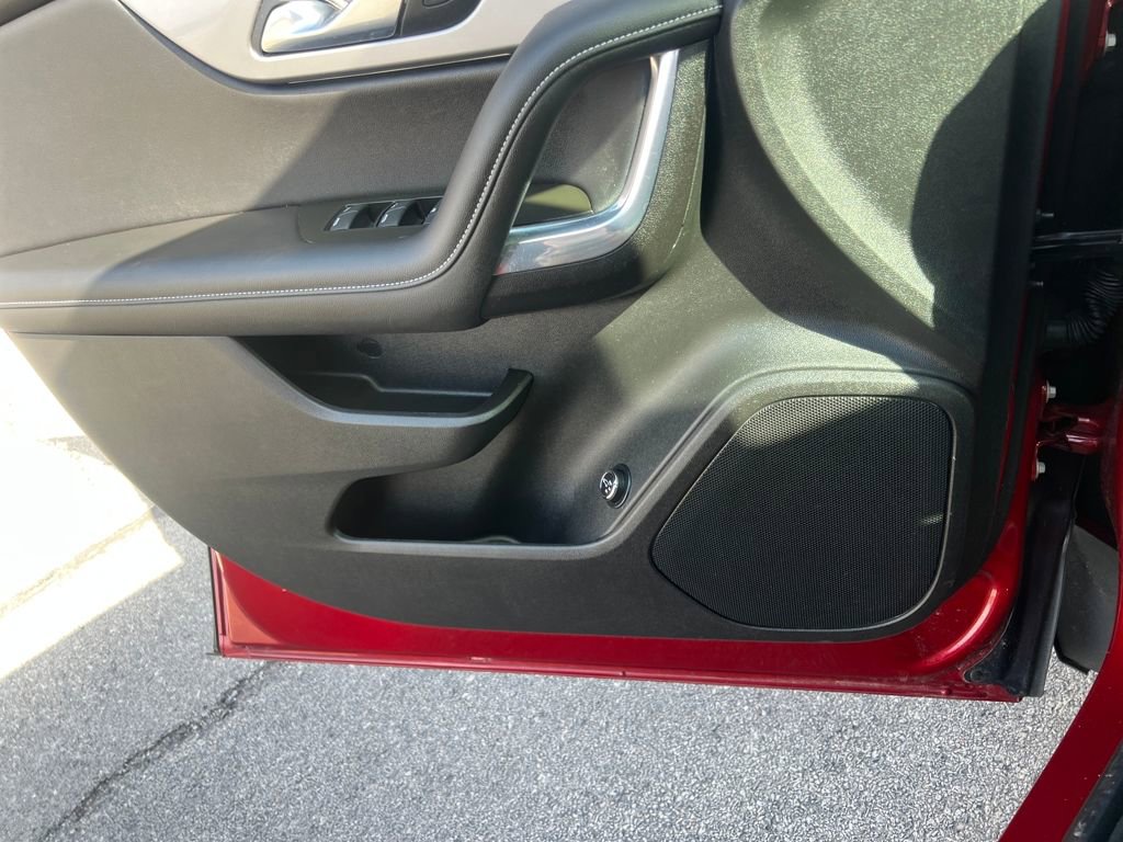 Used 2023 Chevrolet Blazer LT w/ Convenience Package image 11