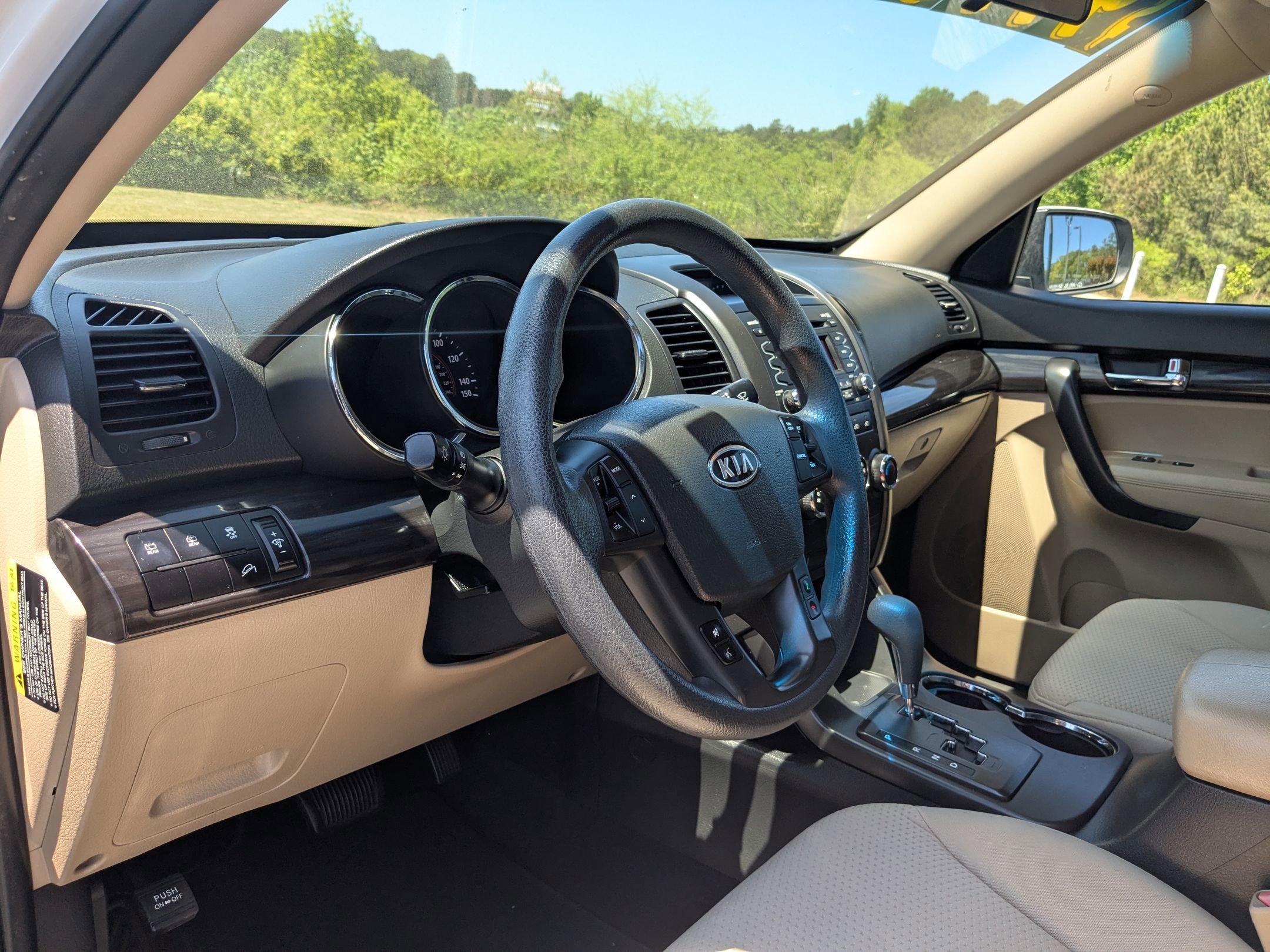 Used 2011 Kia Sorento LX image 13